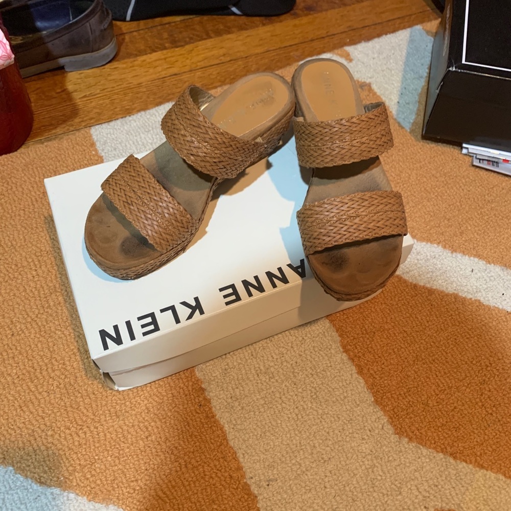 Wedge Sandals - Picture 3 of 6